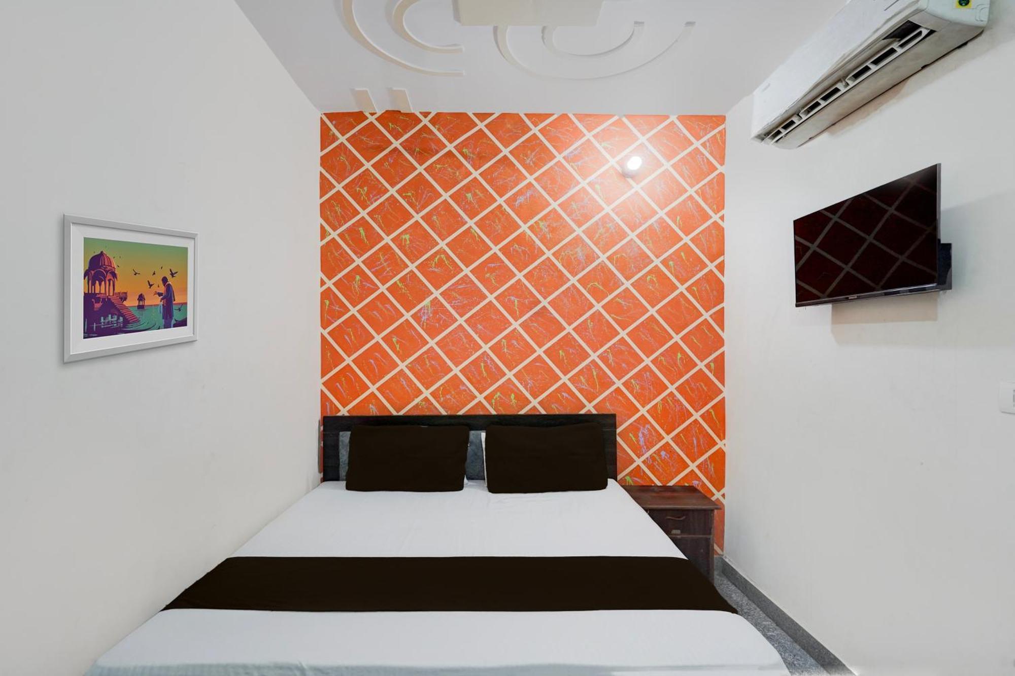 Oyo Hotel Maharaja Palace Meerut Exterior photo